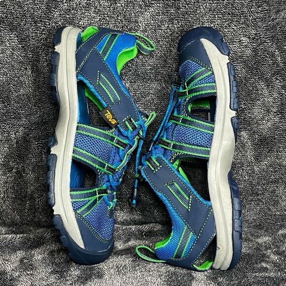 Teva kids Manatee sandals Sz 3 - Picture 2 of 7